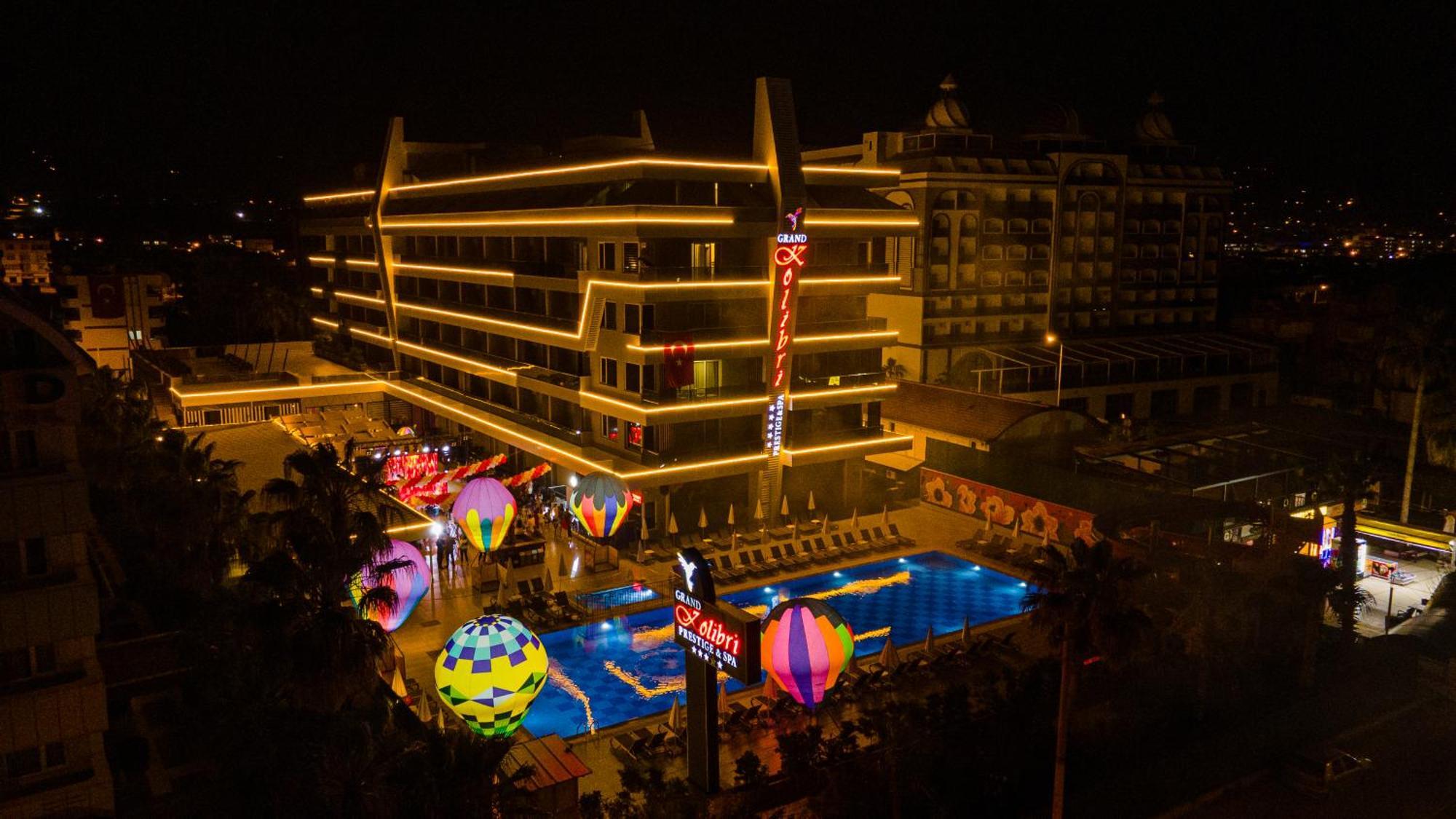Grand Kolibri Prestige Hotel โคนัคคลึ ภายนอก รูปภาพ